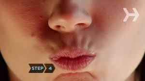 fuller lips with face yoga