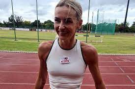 The fastest ever outdoor 3000msc result for men on this day is 8:09.83 by lamecha girma (eth) achieved at the the xxxii olympic games (athletics) in tokyo, jpn in 2021. Bomba Kaloryfer Justyna Swiety Ersetic Wzbudza Zazdrosc Wsrod Fanow Fitness