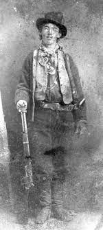 Experts say it's a rare, valuable tintype of the famous outlaw, with pat garrett, the man who later killed him. Auktion Foto Von Billy The Kid Soll Funf Millionen Dollar Bringen Der Spiegel