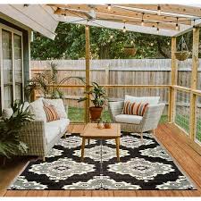 Outdoor Deck Furniture Layout On