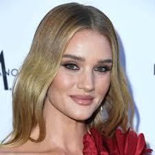 20 dark blonde hair colors for your