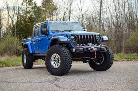 The texas tuning powerhouse has taken the new jeep gladiator truck and . New Jeep Gladiator 392 Hemi V8 Engine Option Suggested By Senior Brand Manager Autoevolution
