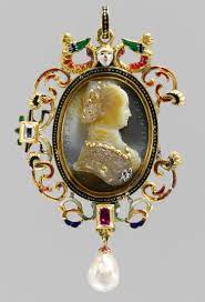 a brief history of cameo jewelry and