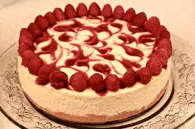 white chocolate cheesecake with