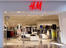 Window displays are important to draw customers from the street and into your shop. H M Now Open At Gateway Mall Local Business News Journalstar Com