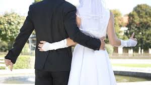 Dass es probleme geben könnte. Hochzeit Auf Den Ersten Blick Kirche Kritisiert Das Format Heftig
