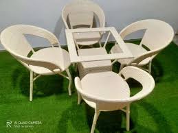 Wooden Table Char Set For 4 Seating