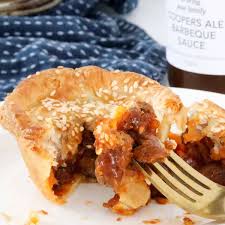 chunky beef party pies mini meat pies