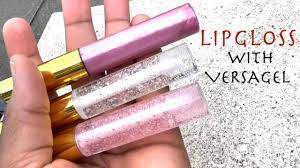 moisturising lipgloss with versagel
