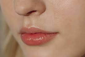 how to get plump lips from glosses to