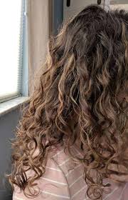 Experientially, it takes days to remove all of the oil from my hair, multiple washes, and generally gives it an especially greasy appearance. Curly Girl Method For 2b 2c 3a Hair Routine For Fine Curly Hair