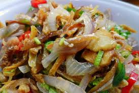 Apa lagi resepi best yang kita boleh olah daripada mee segera ya?. Resepi Kerabu Ikan Bilis Ala Thai Yang Sedap Koleksi Resepi Mudah