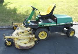 john deere garden tractors compact
