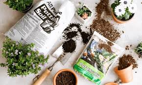 garden soil vs potting soil why it matters
