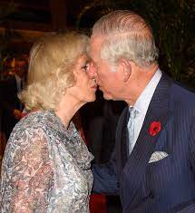 Le roi Charles et Camilla : les 40 photos qui ont marqué leur histoire d' amour - Gala