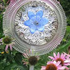 how to make garden art flowers from dishes