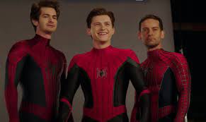 В сети появилось видео о создании того самого мема с тремя  Человеками-пауками
