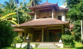 Villa iseh actually is the former mountain retreat of the artist walter spies who was quite known and famous here in bali. Villa Mit Meerblick Auf Bali Indonesien Pri0019