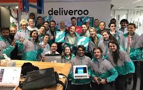 Making people feel the essence of eating piping hot food in a gourmet restaurant, deliveroo has outshined everyone else in their niche. Amazon Leads 515 Million Mega Round In London Based Food Delivery Unicorn Deliveroo Eu Startups