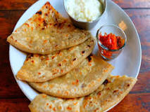 What goes well with aloo paratha?