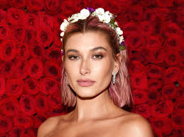 I can't understand why some people think. Why Hailey Bieber Baldwin Won T Go Back To Pink Hair