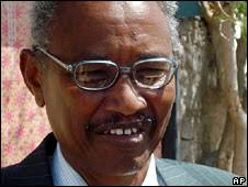 Abdirahman Mohamud Farole takes over at a time of rising insecurity - _45356893_farole226apb