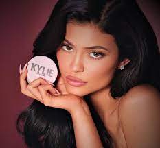 kylie jenner sells stake in cosmetics
