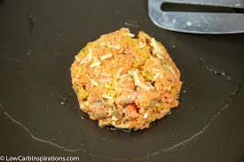 Serve the salmon cakes two per person on top of a simple salad dressed with your preference of light salad dressing, with a dollop of the lemony aioli on top of each cake. Easy Low Carb Salmon Cakes Recipe With Creamy Garlic Sauce Low Carb Inspirations