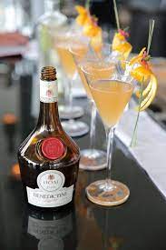 what is bénédictine d o m liqueur