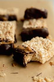 While they tasted delicious, they didn't have that chewiness you get with real rice crispy treats. Vegan Rice Krispie Treats With Chocolate And Pb The Hangry Chickpea