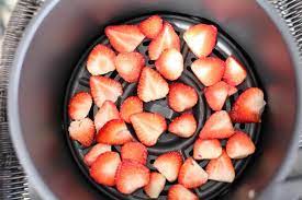 how to dehydrate fruit in an air fryer