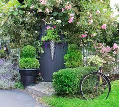 12 Creative Garden Gate Ideas