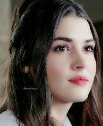 Hande erçel ile ilgili bilgileri ve birbirinden güzel resimlerini yazımızın devamında bulabilirsiniz. Hande Ercel In 2020 Hande Ercel Beautiful Girl Face Turkish Beauty Cute766