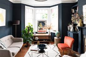 how to decorate with dark colours