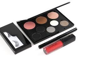 kit 1 studio makeup kit red company