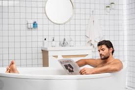 男は朝風呂派が多いって本当？お風呂の入り方に差が生まれる理由とは | 男の隠れ家デジタル