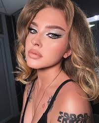 the best makeup trends 2024 find your