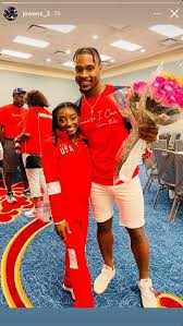 The race was featured in the trailer of her facebook watch docuseries, simone vs herself. visit insider's homepage for more stories. Simone Biles Boyfriend Jonathan Owens Celebrates With Her After Gymnast Makes Tokyo Olympics Team