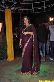 Подписчиков, 292 подписок, 1,631 публикаций — посмотрите в instagram фото и видео bollywood actresses in sarees (@bollywood_actresses_in_sarees). Beautiful Hindi Girl Vidya Balan Photos In Transparent Maroon Sari Actress Album