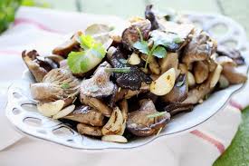We offer a recipe, how to cook mushrooms inoven, using only vegetables. How To Cook Mushrooms In The Oven Recipes Quick And Easy Tips