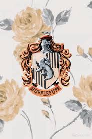 Here are my paintings for hufflepuff, ravenclaw, slytherin, and gryffindor common rooms. Slytherin Lockscreen Google Search Harry Potter Wallpaper Harry Potter Background Hufflepuff Wallpaper