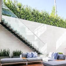 White Painted Brick Outdoor Wall Design