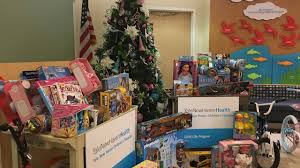 brookfield police donate 1 000 toys to
