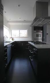 black and white kitchen remodel trends