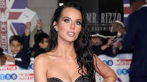 She was in numerous adverts, before landing the part of rosie webster in coronation street, in 2000. Pregnant Helen Flanagan Reveals Why She S Certain This Will Be Her Last Child Closer