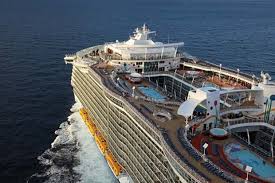 The revolutionary design of allure of the seas® will fill your days at sea with wonder. Allure Of The Seas World S Biggest Cruise Ship Review Sea Monster