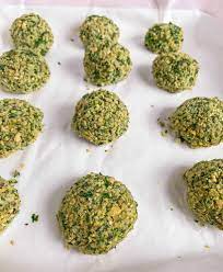 homemade falafel cooking with ayeh