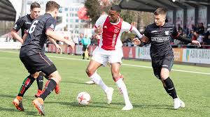 Ryan gravenberch is a young dutch midfielder, playing for afc ajax. Ryan Gravenberch The Next Great Ajax Academy Product 152football