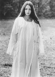 Her performance in one of the most celebrated roles ever written in the english language won her the golden globe and two successive best actor donatello awards (italy's oscar equivalent), an incredible achievement for an actress in only her. Pin On Olivia Hussey