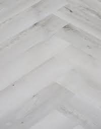 white rustic oak lvt flooring